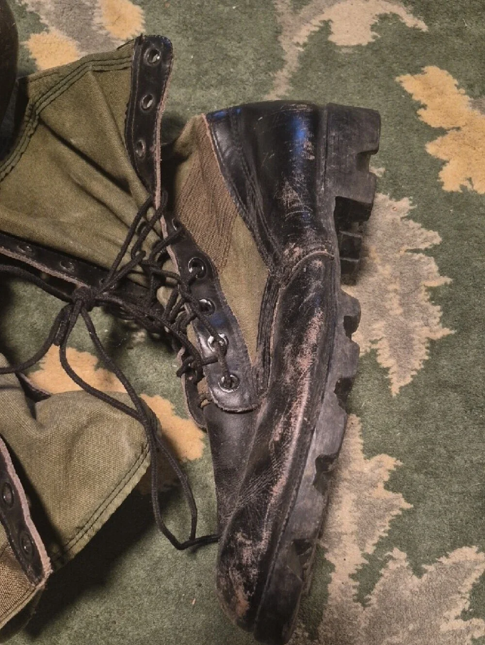 Men's Olive Green and Black Lace-Up Combat Boots